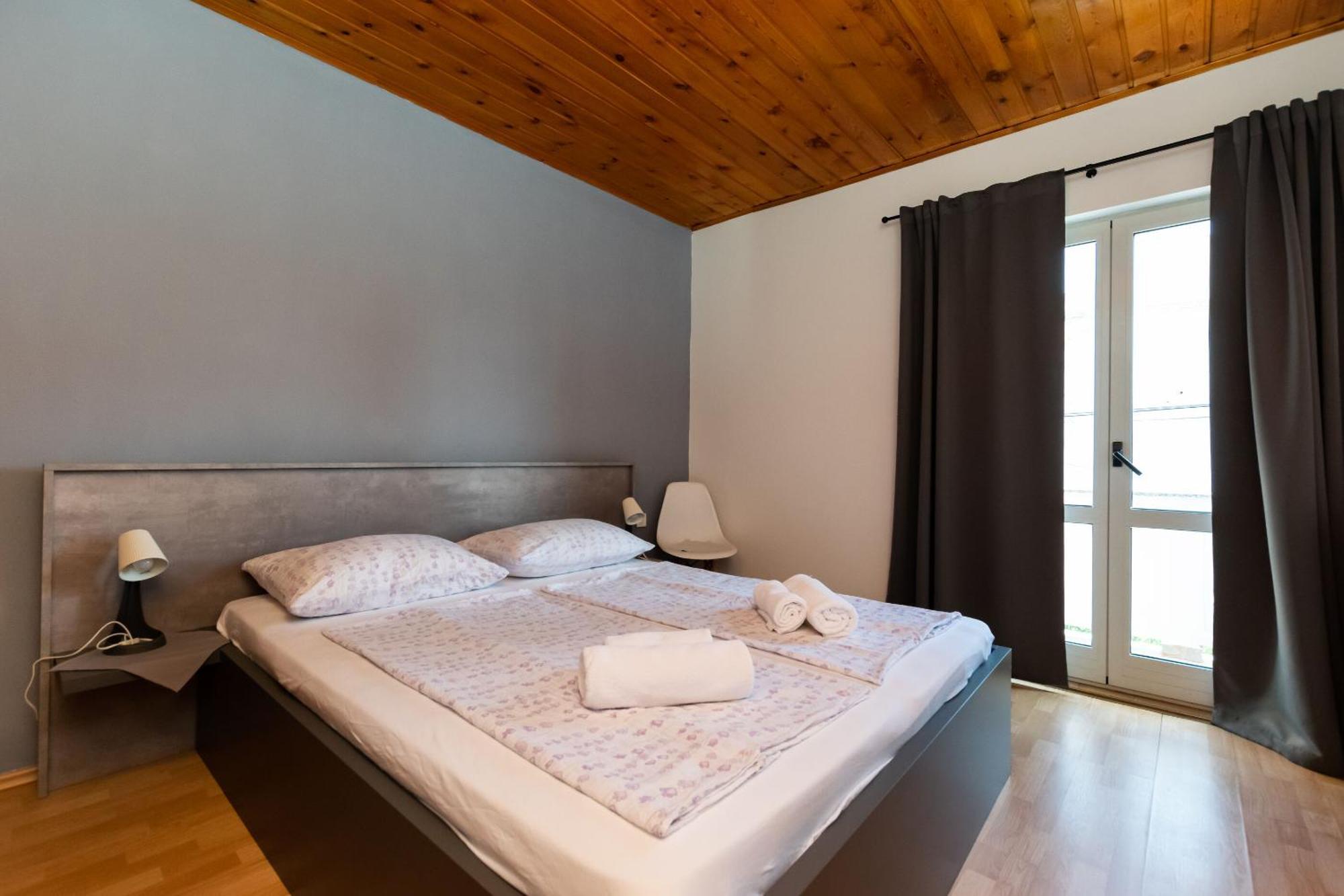 Anica F Apartment