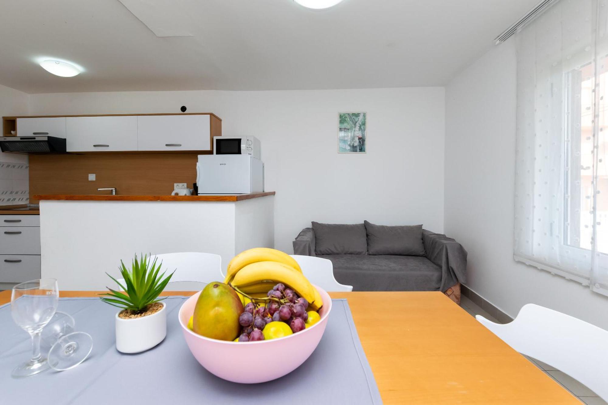 Apartment Anica F *