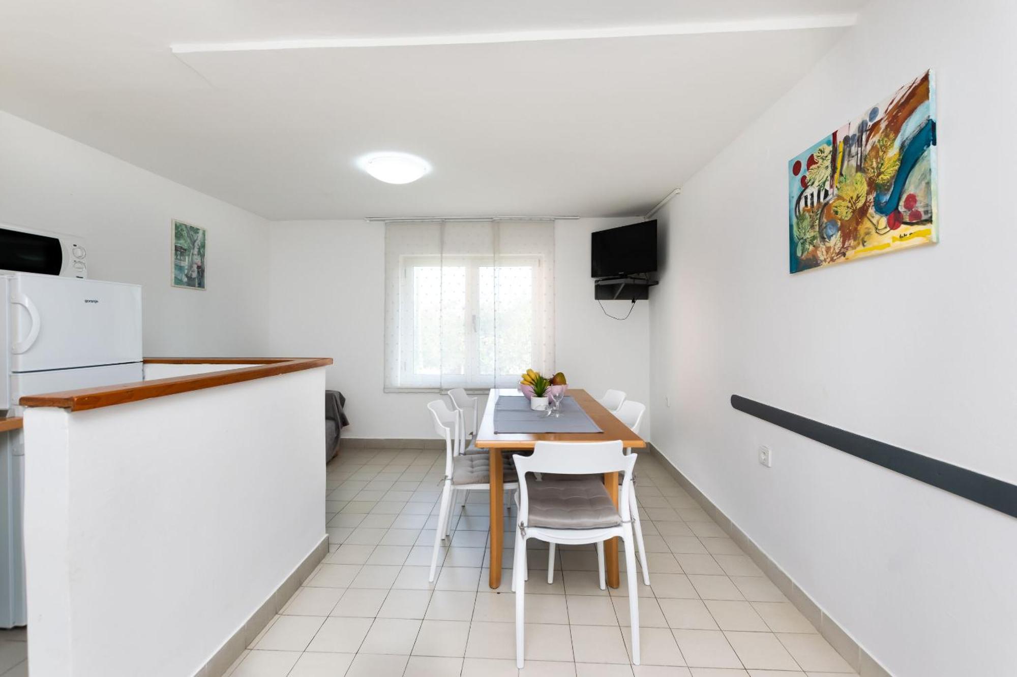 Anica F Apartment Lopar