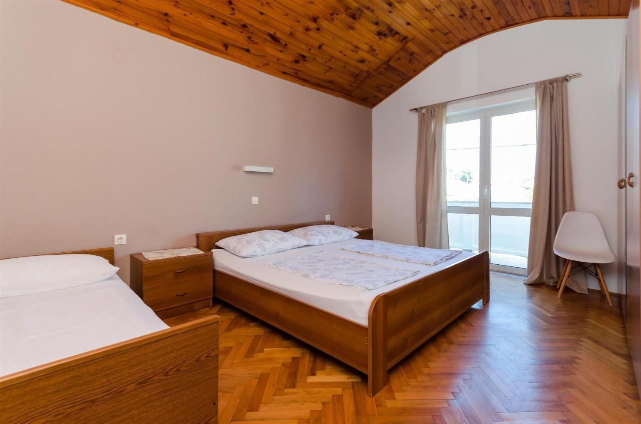 Anica F Apartament